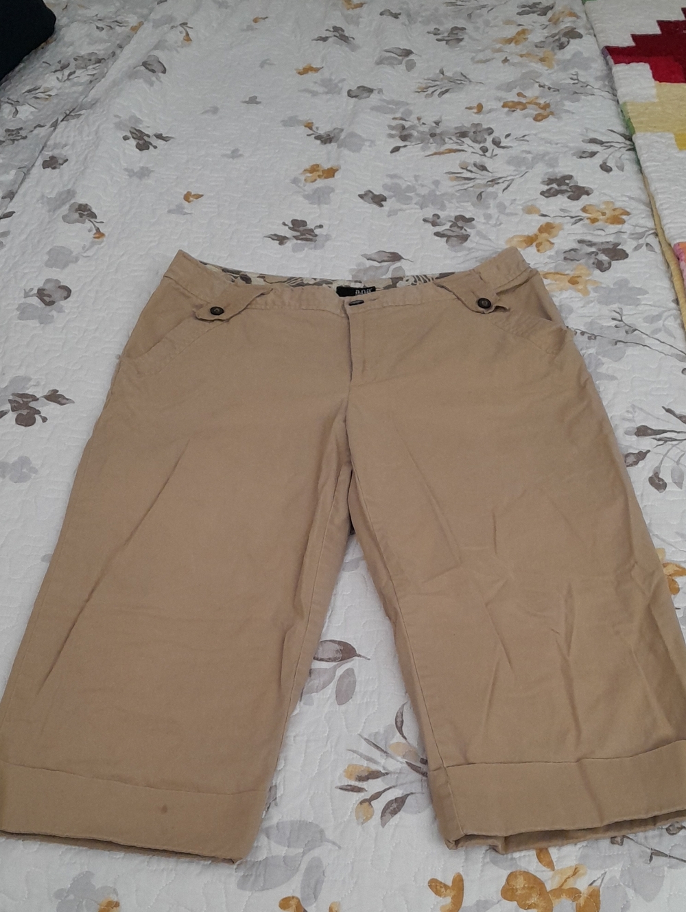 a.n.a Tan Capri Pants